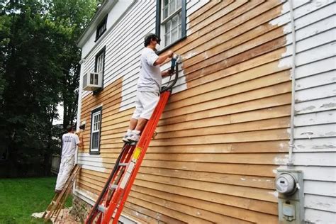 How to Get Spray Paint Off Vinyl Siding: A Comprehensive Guide to Restoring Your Home's Exterior